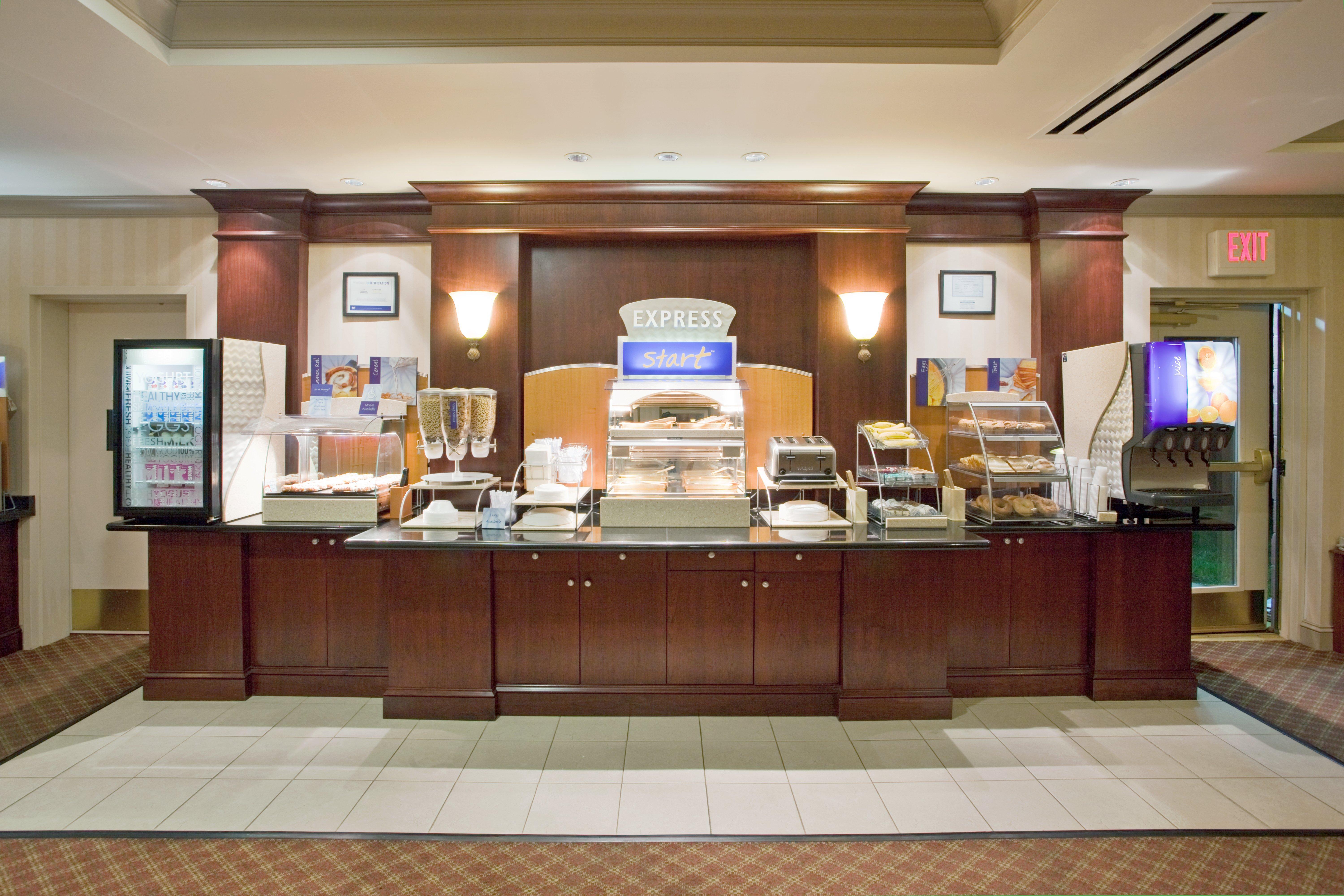 Holiday Inn Express Hotel & Suites Drums-Hazelton By Ihg Εξωτερικό φωτογραφία