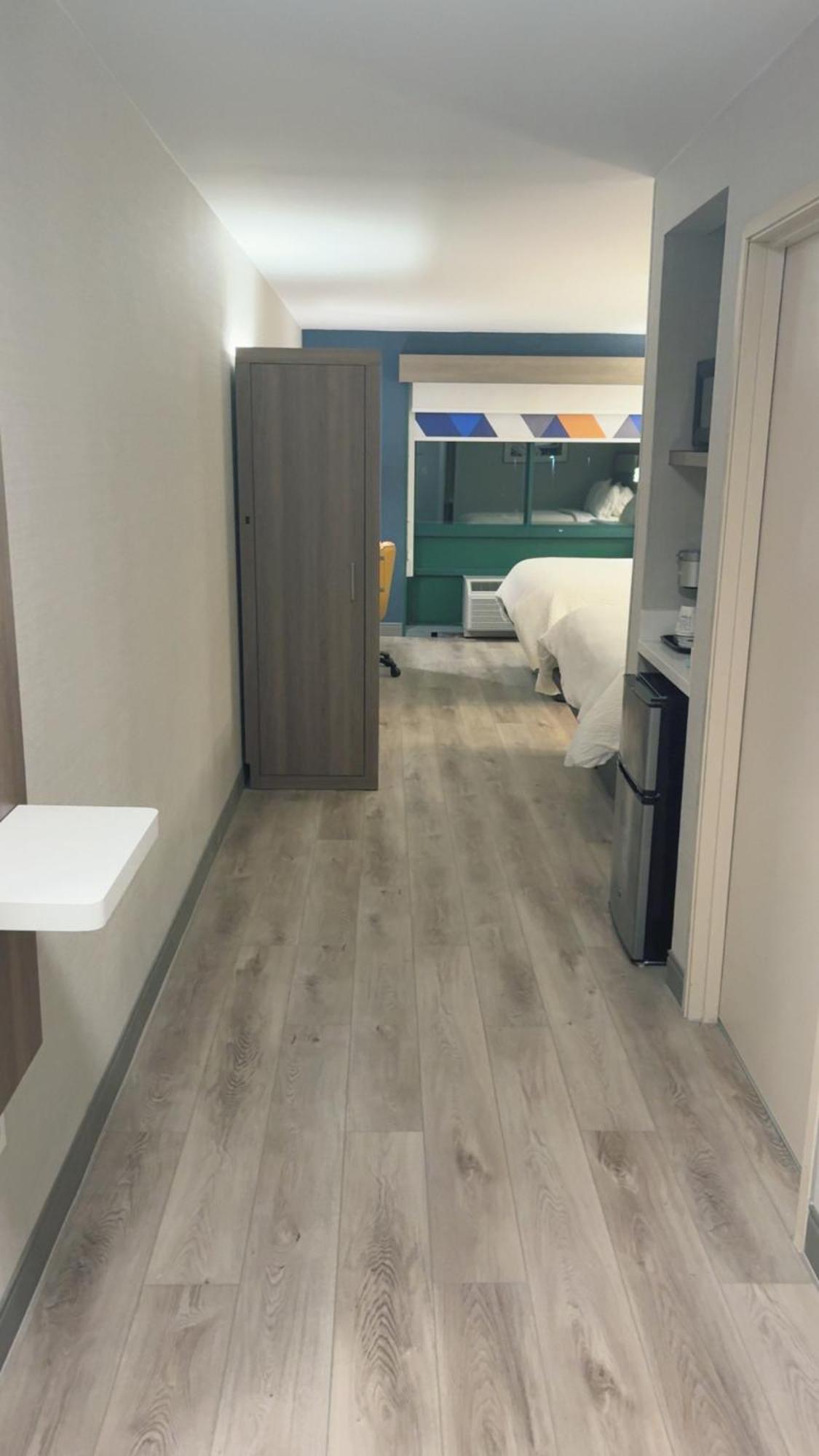 Holiday Inn Express Hotel & Suites Drums-Hazelton By Ihg Εξωτερικό φωτογραφία