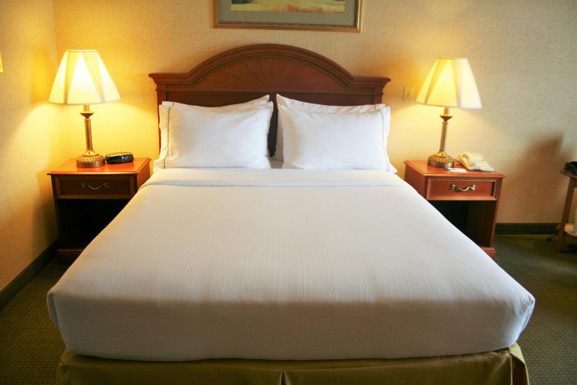 Holiday Inn Express Hotel & Suites Drums-Hazelton By Ihg Εξωτερικό φωτογραφία