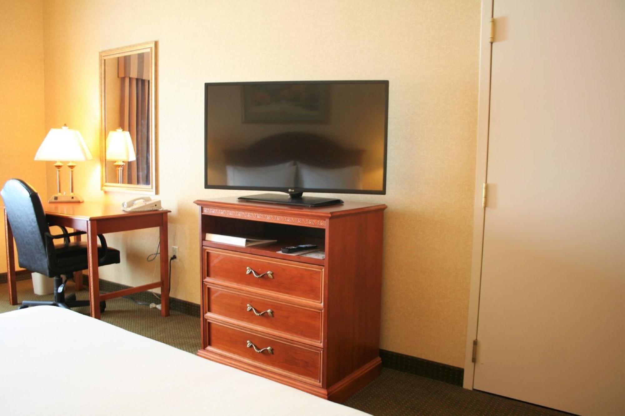 Holiday Inn Express Hotel & Suites Drums-Hazelton By Ihg Εξωτερικό φωτογραφία
