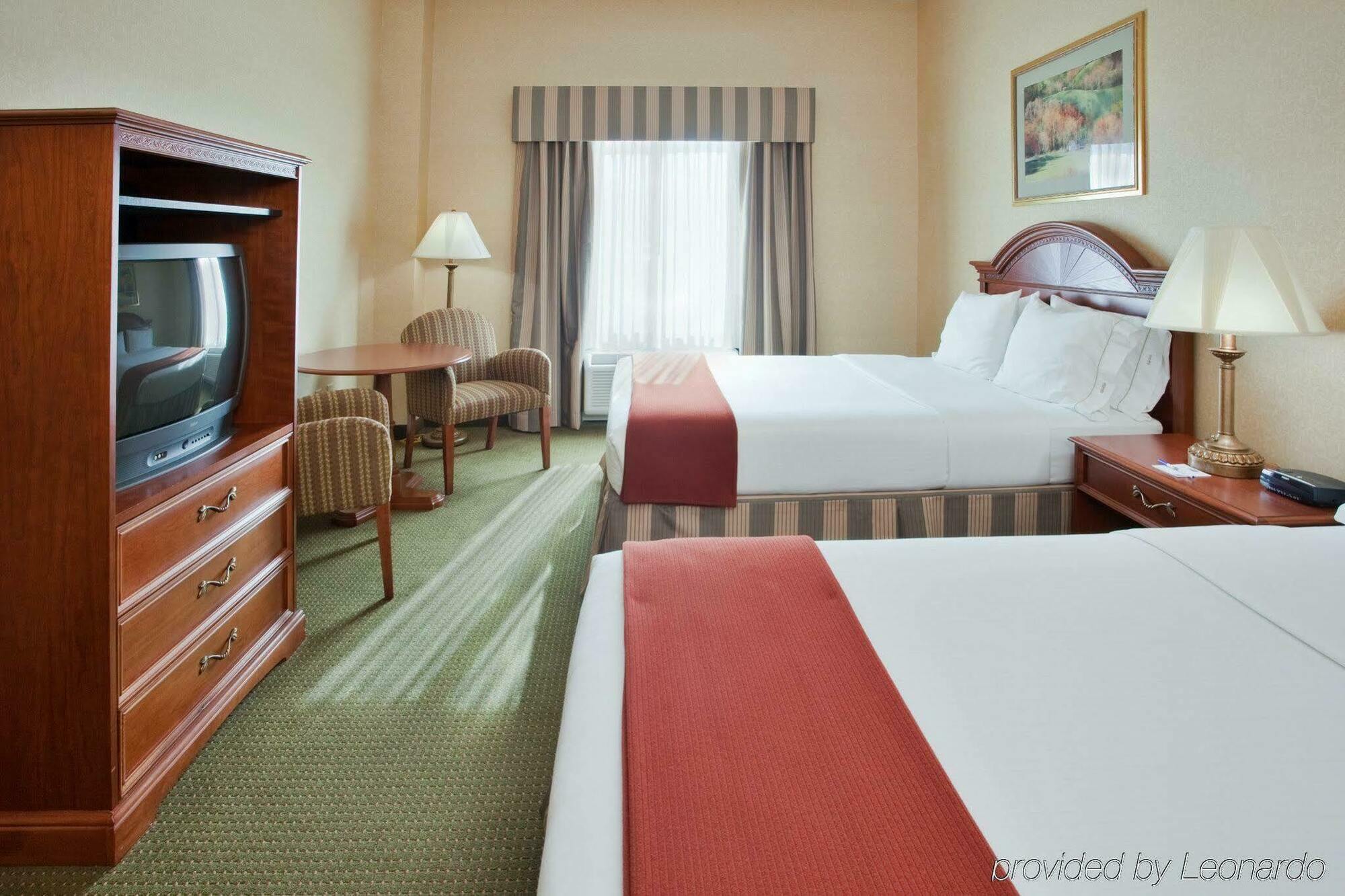 Holiday Inn Express Hotel & Suites Drums-Hazelton By Ihg Δωμάτιο φωτογραφία